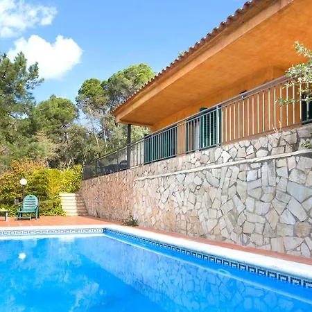 Villa Sleeps 6 Lloret de Mar