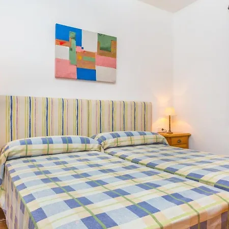 Villa Sleeps 6 Lloret de Mar