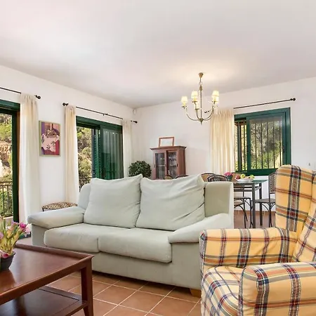 Villa Sleeps 6 Lloret de Mar